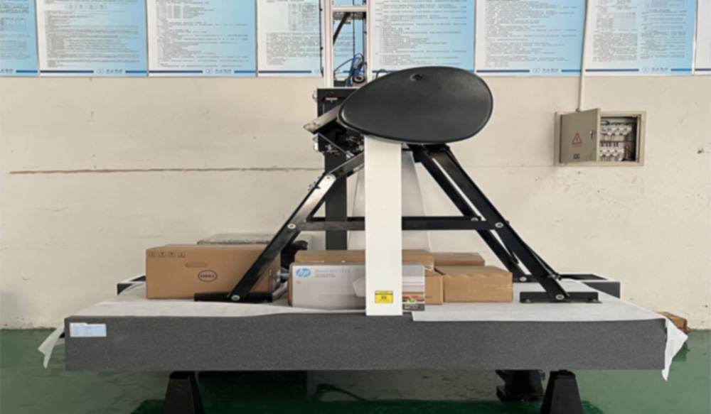 Three coordinate measuring machine