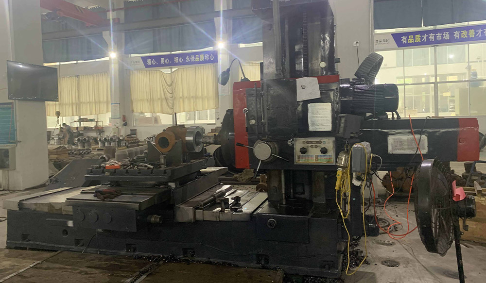 Horizontal milling and boring machine