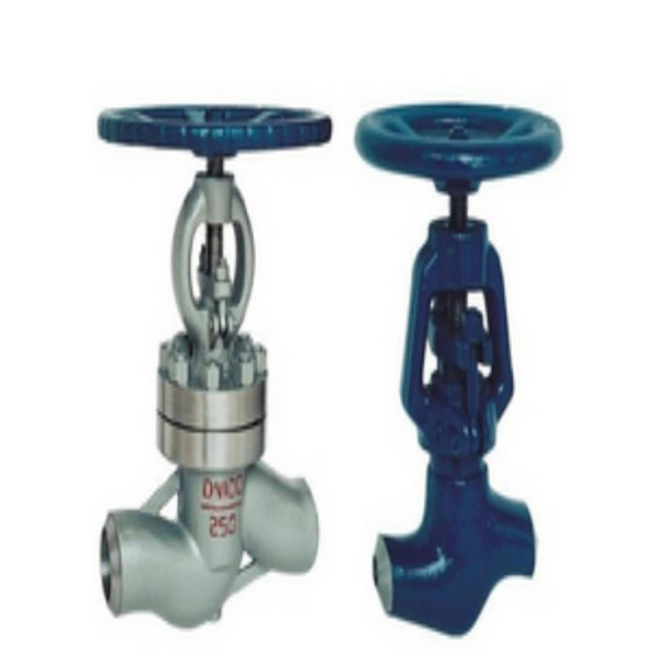 Self-sealing globe valve